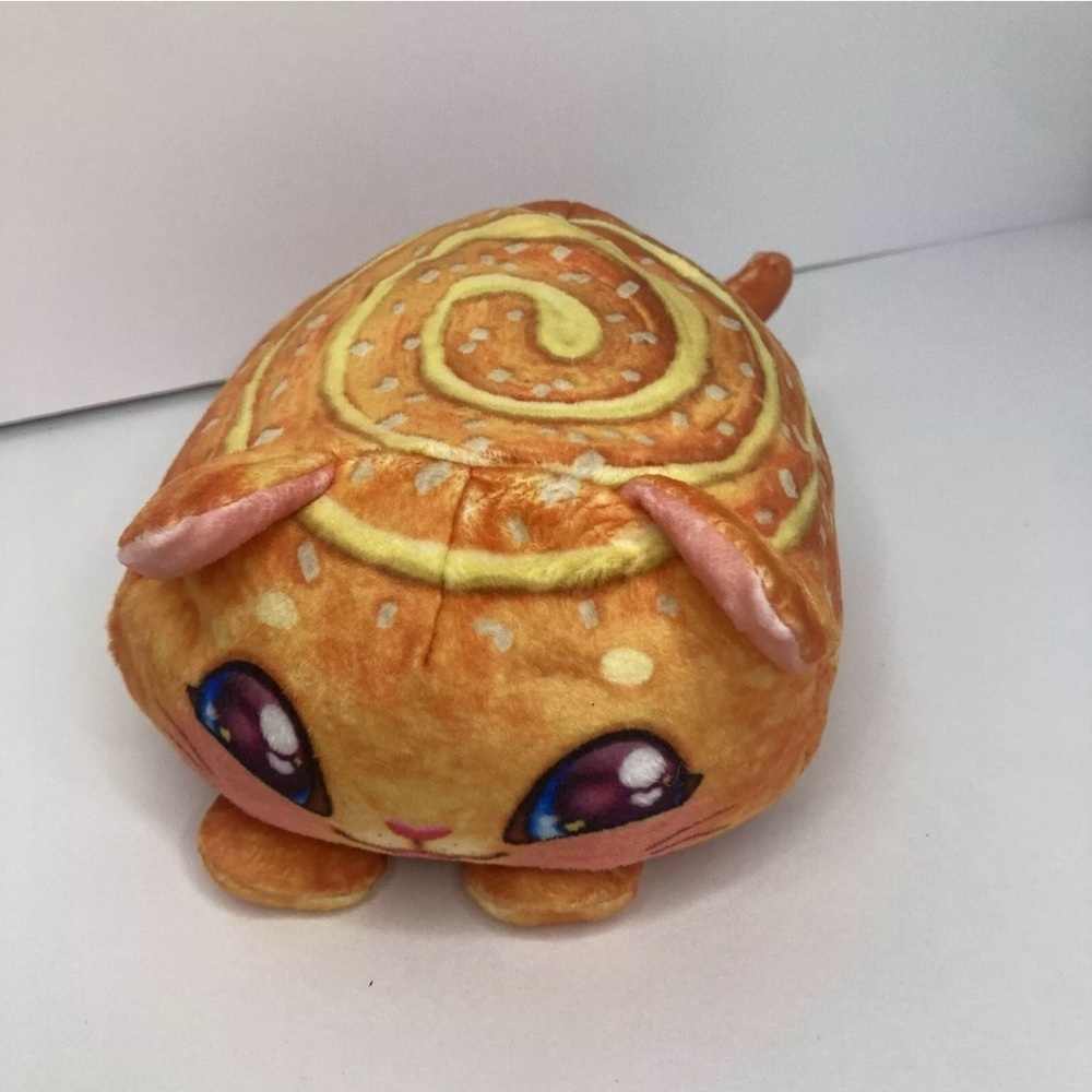 Cookeez  plush orange cat, 10” cinnamon roll
